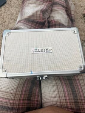 Vanity Silver Textured Aluminum Cosmetic Case